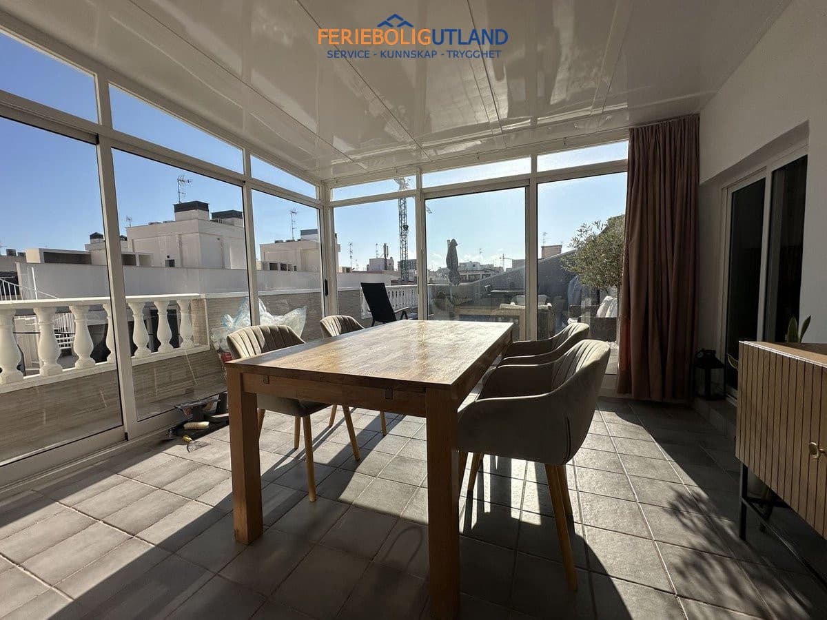 3 soverom Leilighet til salgs i Torrevieja - € 229 000 (Ref: 10042026)