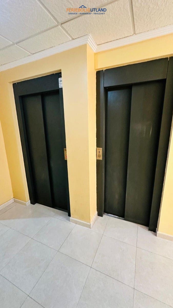 2 soverom Leilighet til salgs i Torrevieja med garasje - € 173 500 (Ref: 10043361)