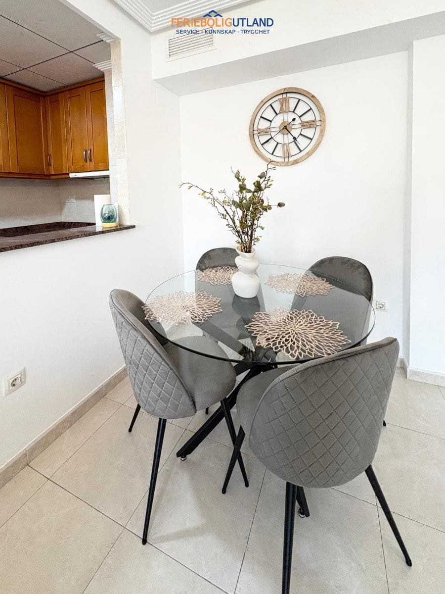 2 soverom Leilighet til salgs i Torrevieja med garasje - € 173 500 (Ref: 10043361)