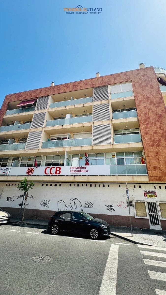 2 soverom Leilighet til salgs i Torrevieja med garasje - € 173 500 (Ref: 10043361)