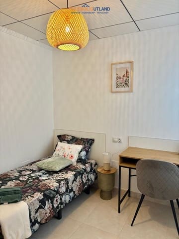 2 soverom Leilighet til salgs i Puerto Deportivo, Torrevieja med garasje - € 173 500 (Ref: 10043361)