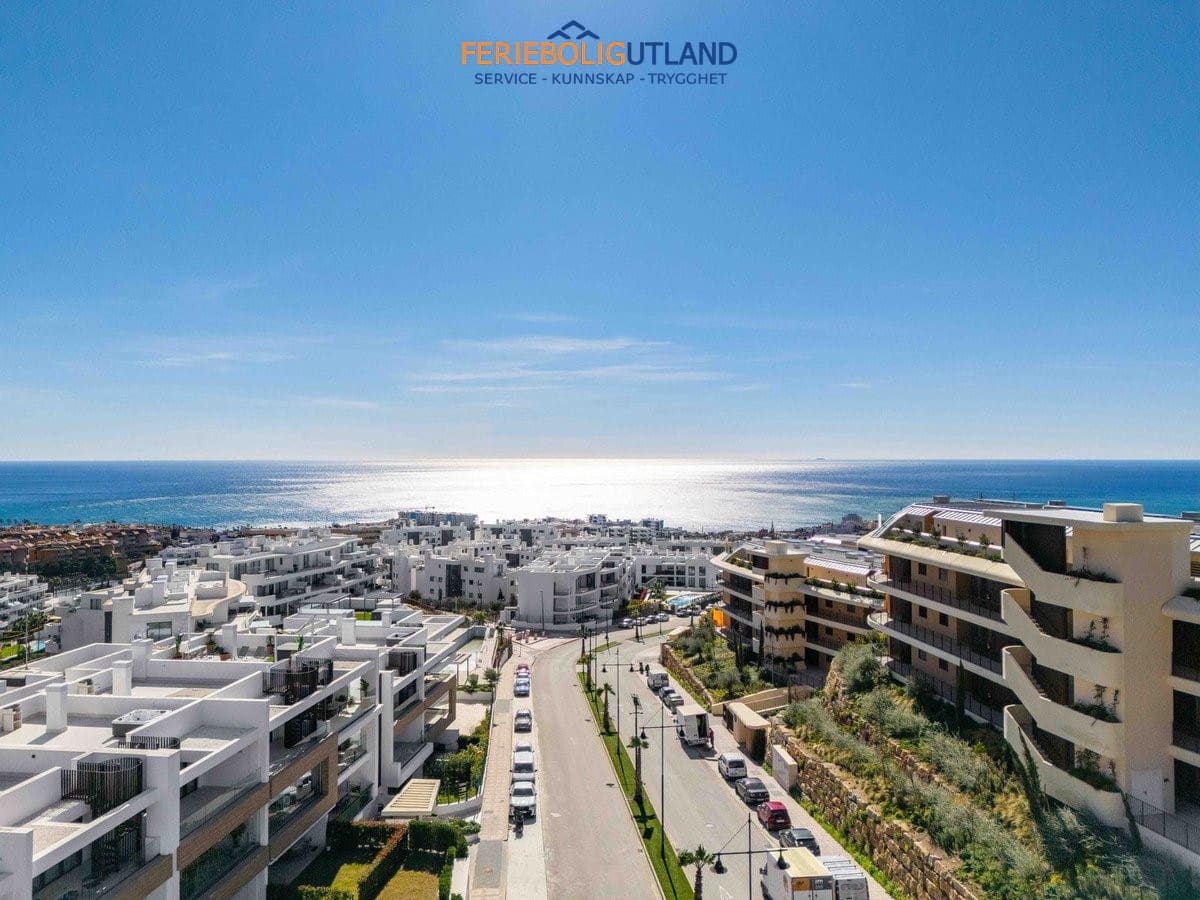 3 bedroom Penthouse for sale in Benalmadena with pool garage - € 1,299,000 (Ref: 10043362)