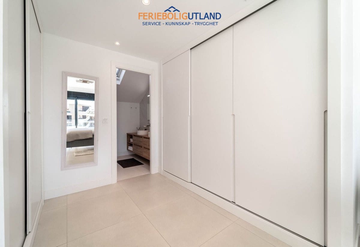3 bedroom Penthouse for sale in Benalmadena with pool garage - € 1,299,000 (Ref: 10043362)