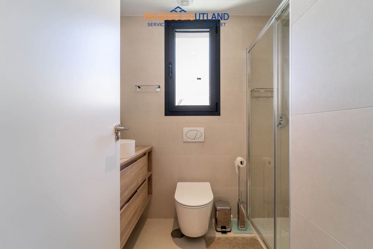 3 bedroom Apartment for sale in Fuengirola with pool garage - € 699,000 (Ref: 10043363)