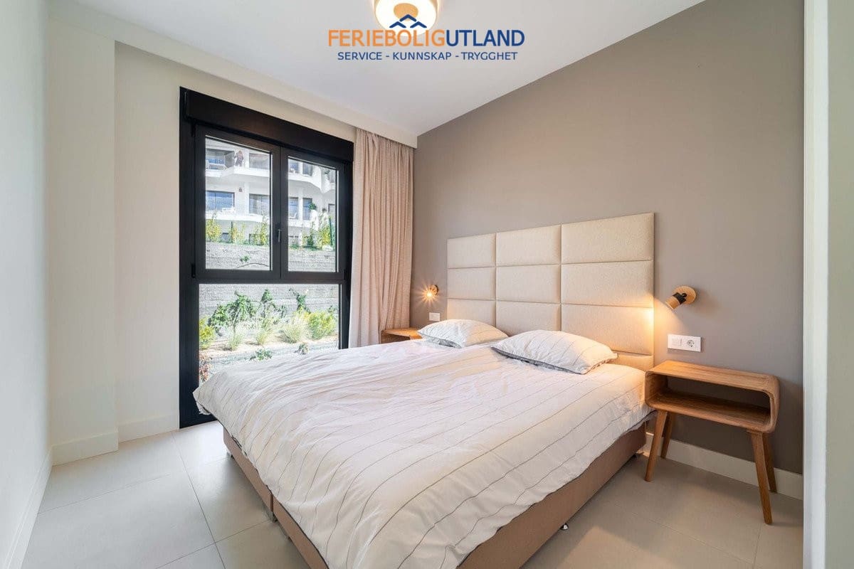 3 bedroom Apartment for sale in Fuengirola with pool garage - € 699,000 (Ref: 10043363)
