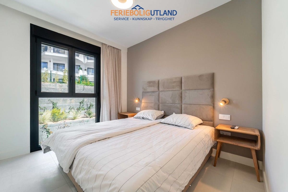 3 bedroom Apartment for sale in Fuengirola with pool garage - € 699,000 (Ref: 10043363)