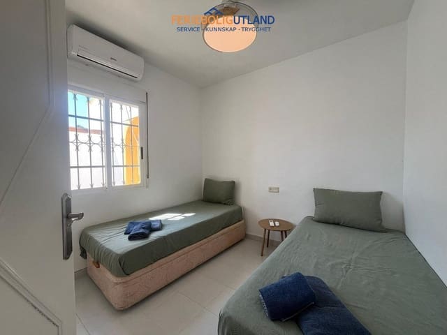 2 slaapkamer Villa te koop in Los Altos met zwembad garage - € 165.000 (Ref: 10043368)