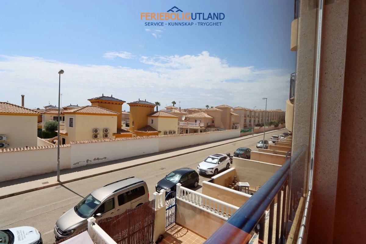 2 sovrum Lägenhet till salu i Orihuela Costa med pool garage - 153 000 € (Ref: 10043486)