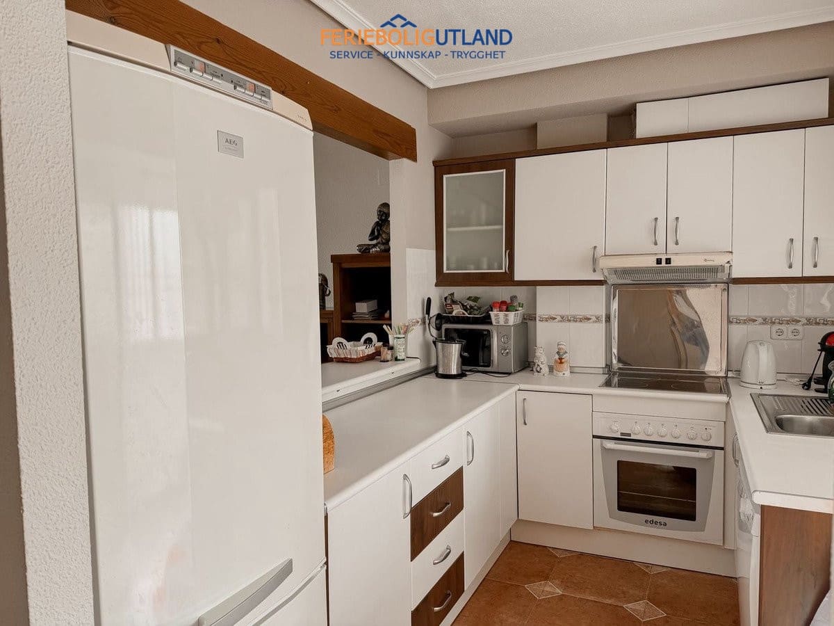 4 Zimmer Haus zu verkaufen in Playa Flamenca mit Pool Garage - 240.000 € (Ref: 10043487)