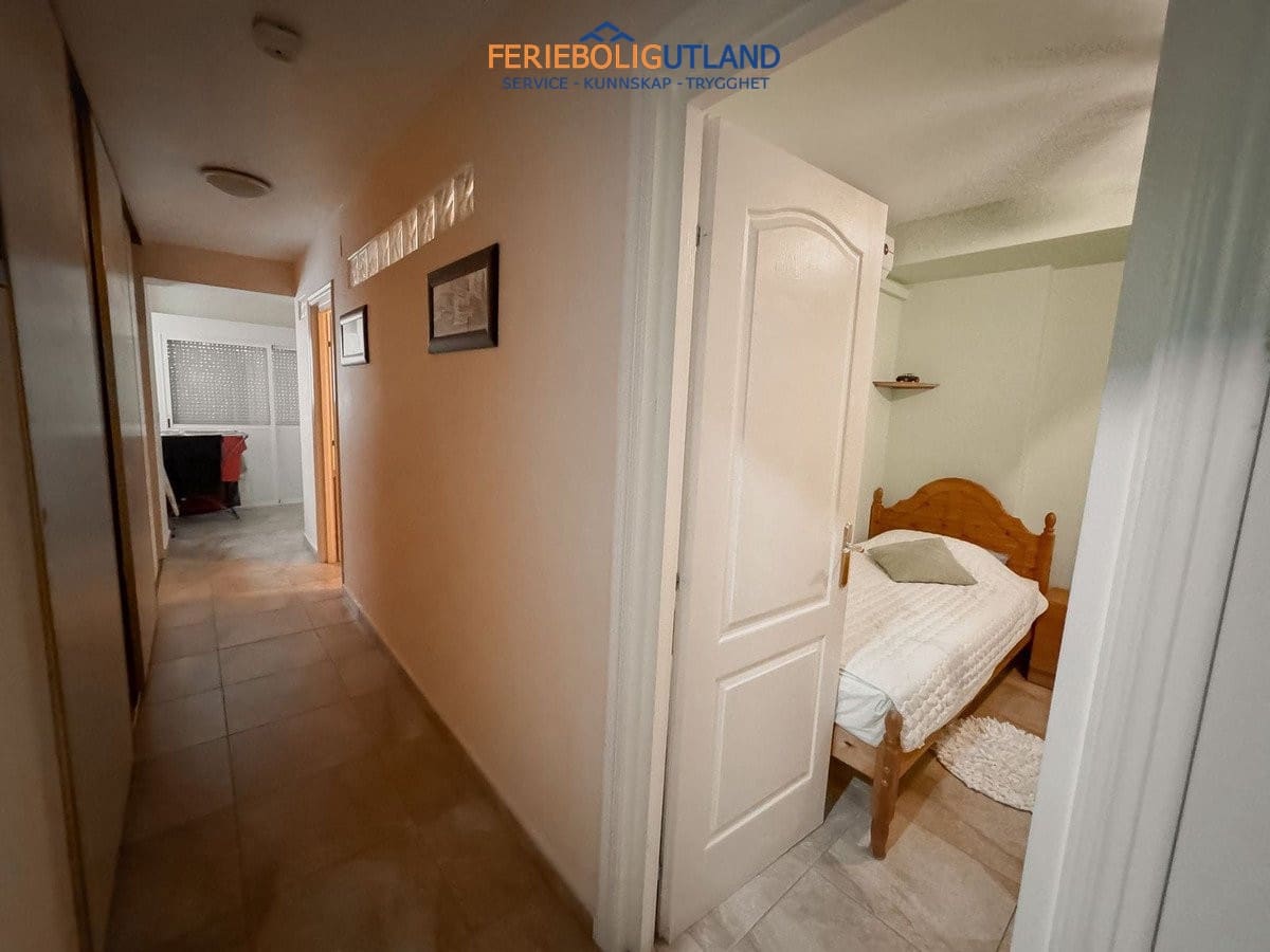 4 Zimmer Haus zu verkaufen in Playa Flamenca mit Pool Garage - 240.000 € (Ref: 10043487)