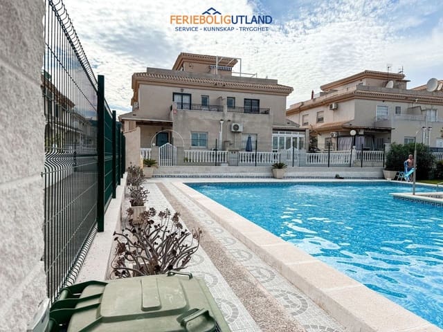 4 Zimmer Haus zu verkaufen in Playa Flamenca, Orihuela mit Pool Garage - 240.000 € (Ref: 10043487)