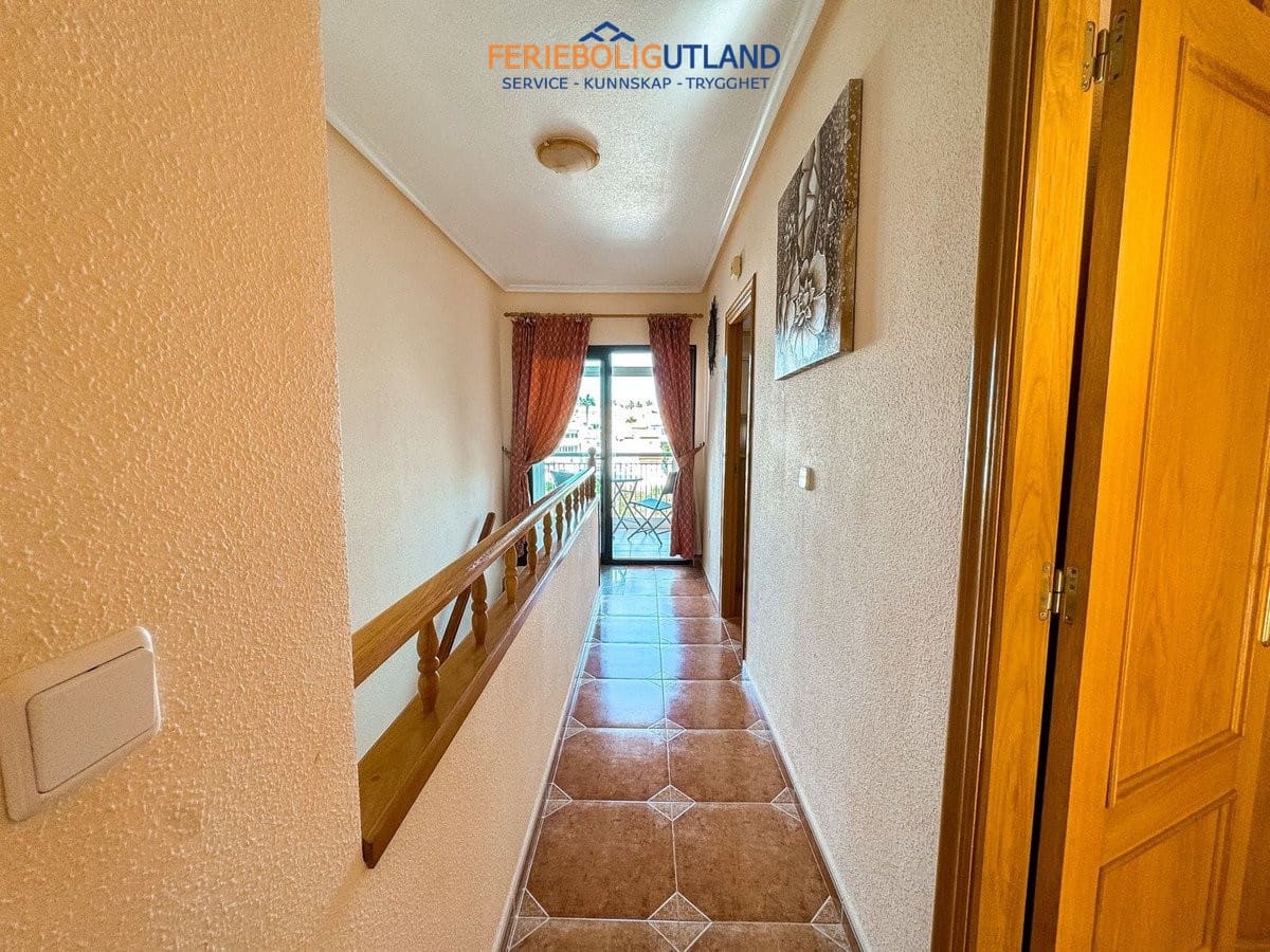 4 Zimmer Haus zu verkaufen in Playa Flamenca mit Pool Garage - 240.000 € (Ref: 10043487)