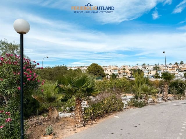 4 Zimmer Haus zu verkaufen in Playa Flamenca, Orihuela mit Pool Garage - 240.000 € (Ref: 10043487)