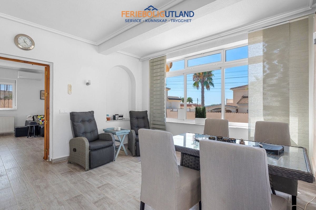 3 sovrum Villa till salu i Ciudad Quesada med pool garage - 575 000 € (Ref: 10043488)