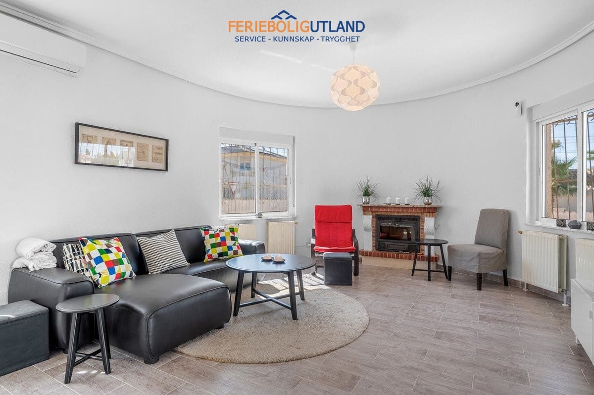 3 sovrum Villa till salu i Ciudad Quesada med pool garage - 575 000 € (Ref: 10043488)