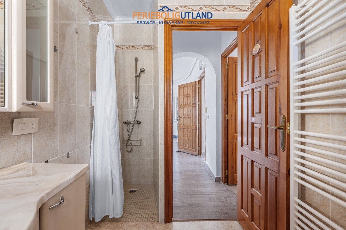3 sovrum Villa till salu i Ciudad Quesada med pool garage - 575 000 € (Ref: 10043488)