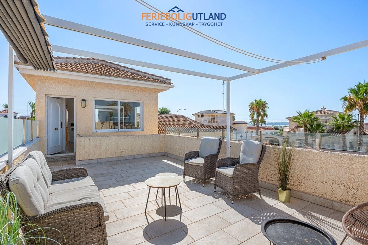 3 sovrum Villa till salu i Ciudad Quesada med pool garage - 575 000 € (Ref: 10043488)