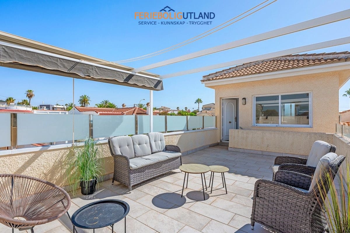 3 sovrum Villa till salu i Ciudad Quesada med pool garage - 575 000 € (Ref: 10043488)