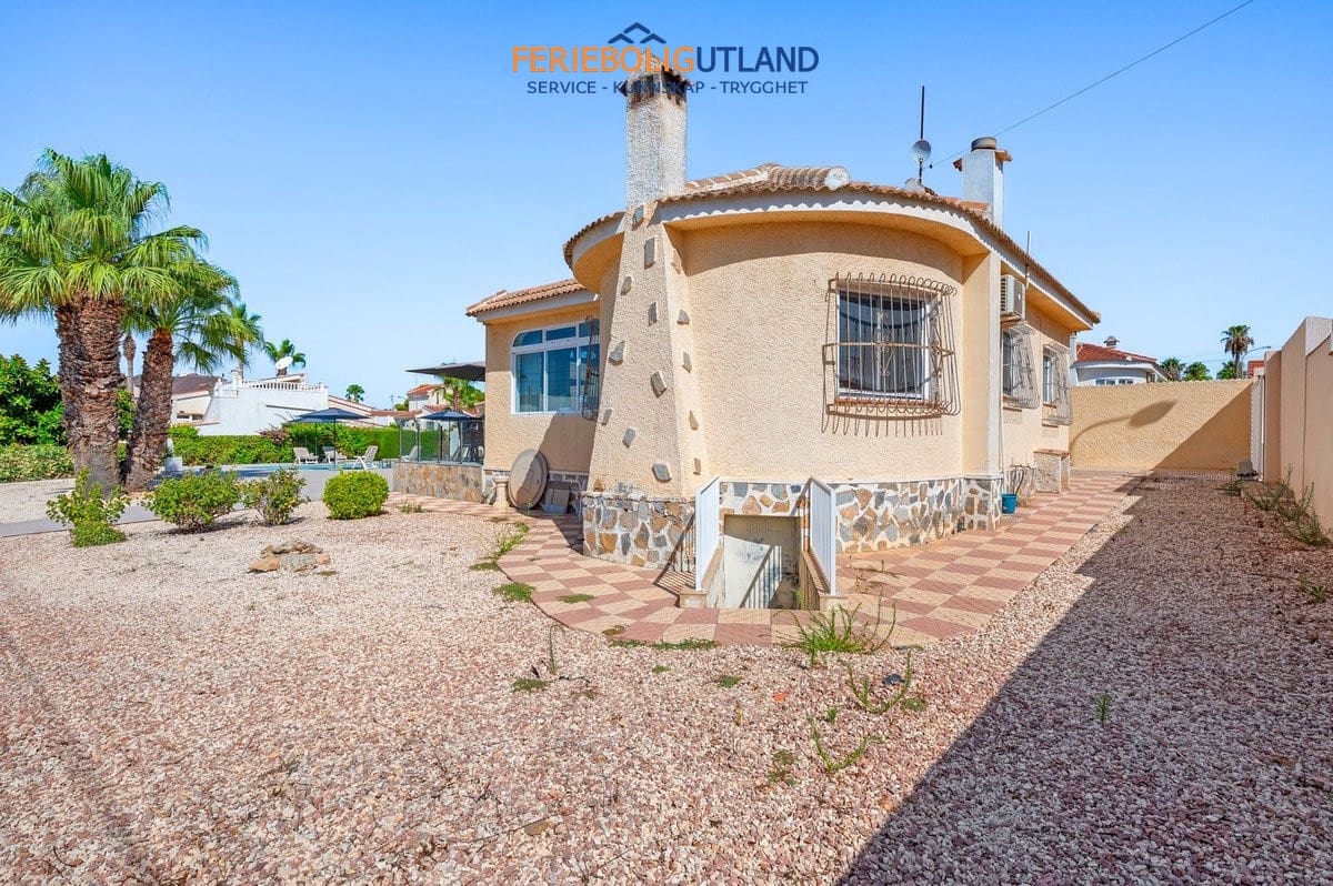3 sovrum Villa till salu i Ciudad Quesada med pool garage - 575 000 € (Ref: 10043488)