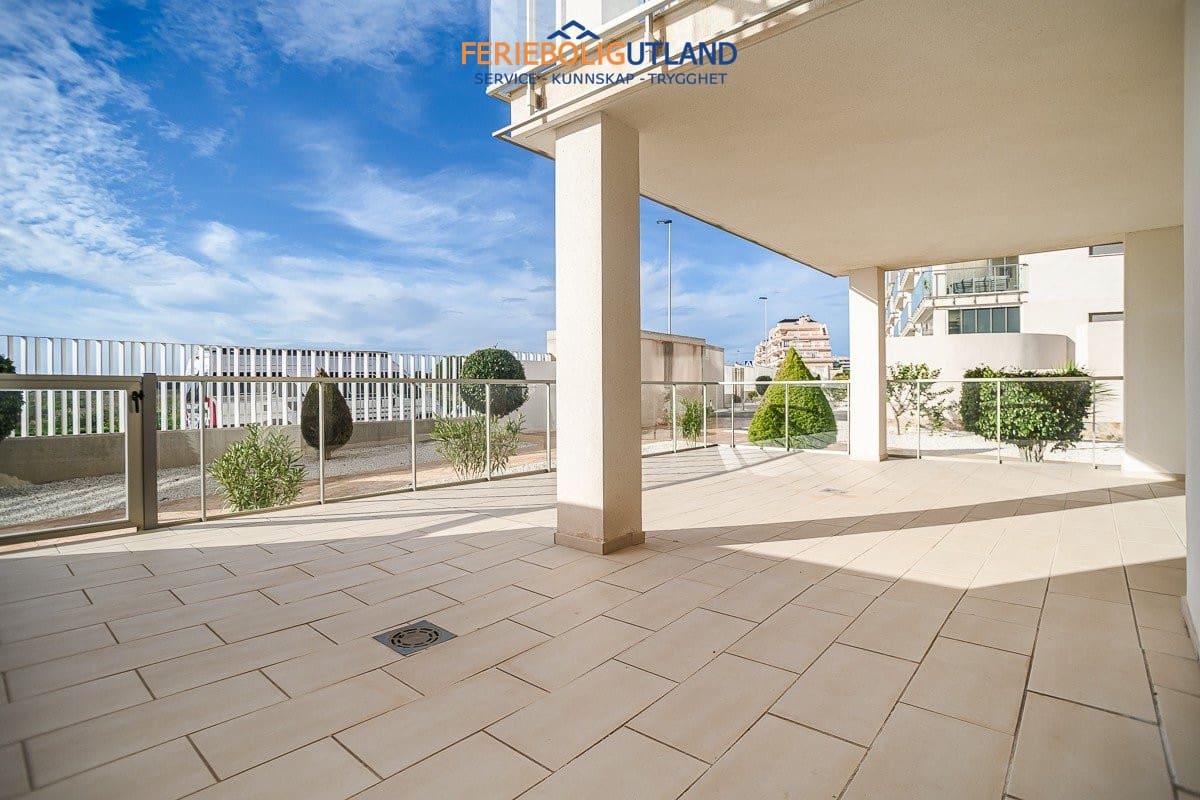 3 soverom Leilighet til salgs i Villamartin med svømmebasseng garasje - € 360 000 (Ref: 10043489)