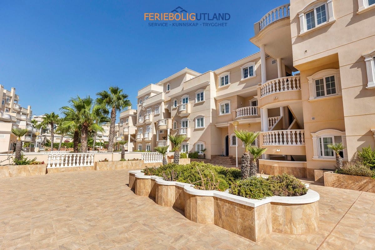 2 chambre Appartement à vendre à Guardamar del Segura avec piscine garage - 329 000 € (Ref: 10044097)