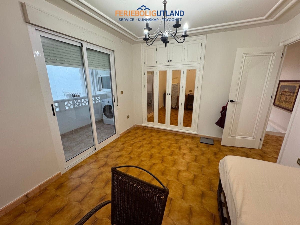 5 soveværelse Lejlighed til salg i Guardamar del Segura - € 349.000 (Ref: 10044101)