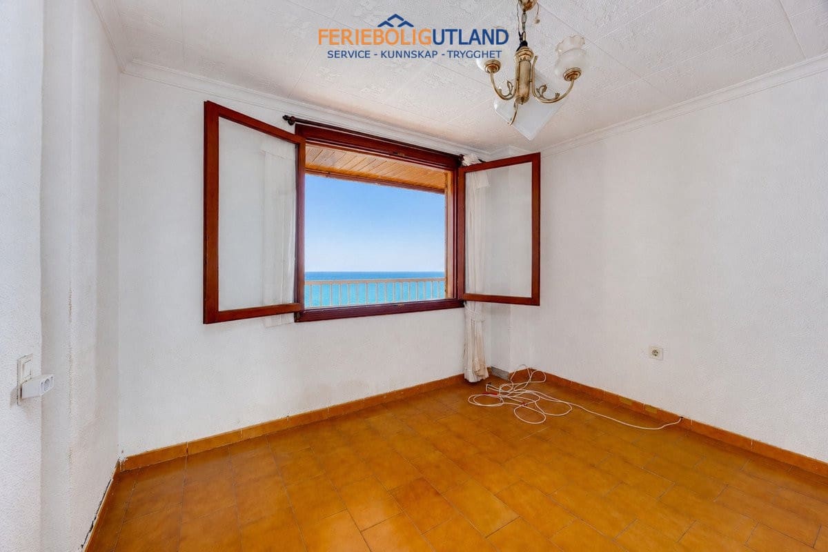 1 quarto Apartamento para venda em Torrevieja com piscina - 175 000 € (Ref: 10044103)