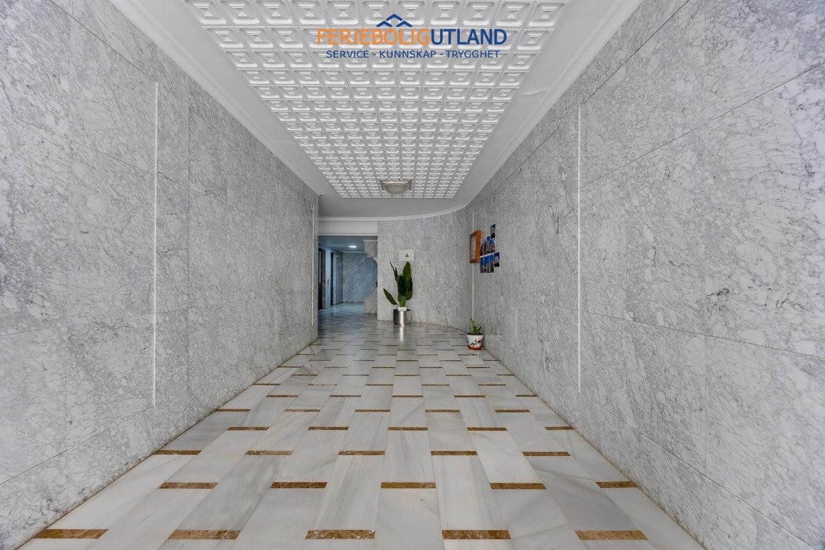 1 quarto Apartamento para venda em Torrevieja com piscina - 175 000 € (Ref: 10044103)