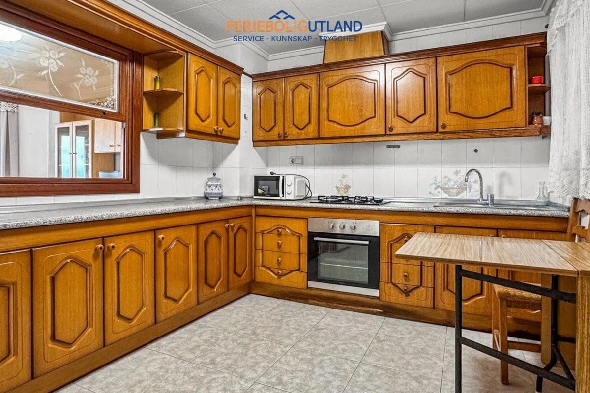 3 bedroom Apartment for sale in Torrevieja with garage - € 350,000 (Ref: 10044104)