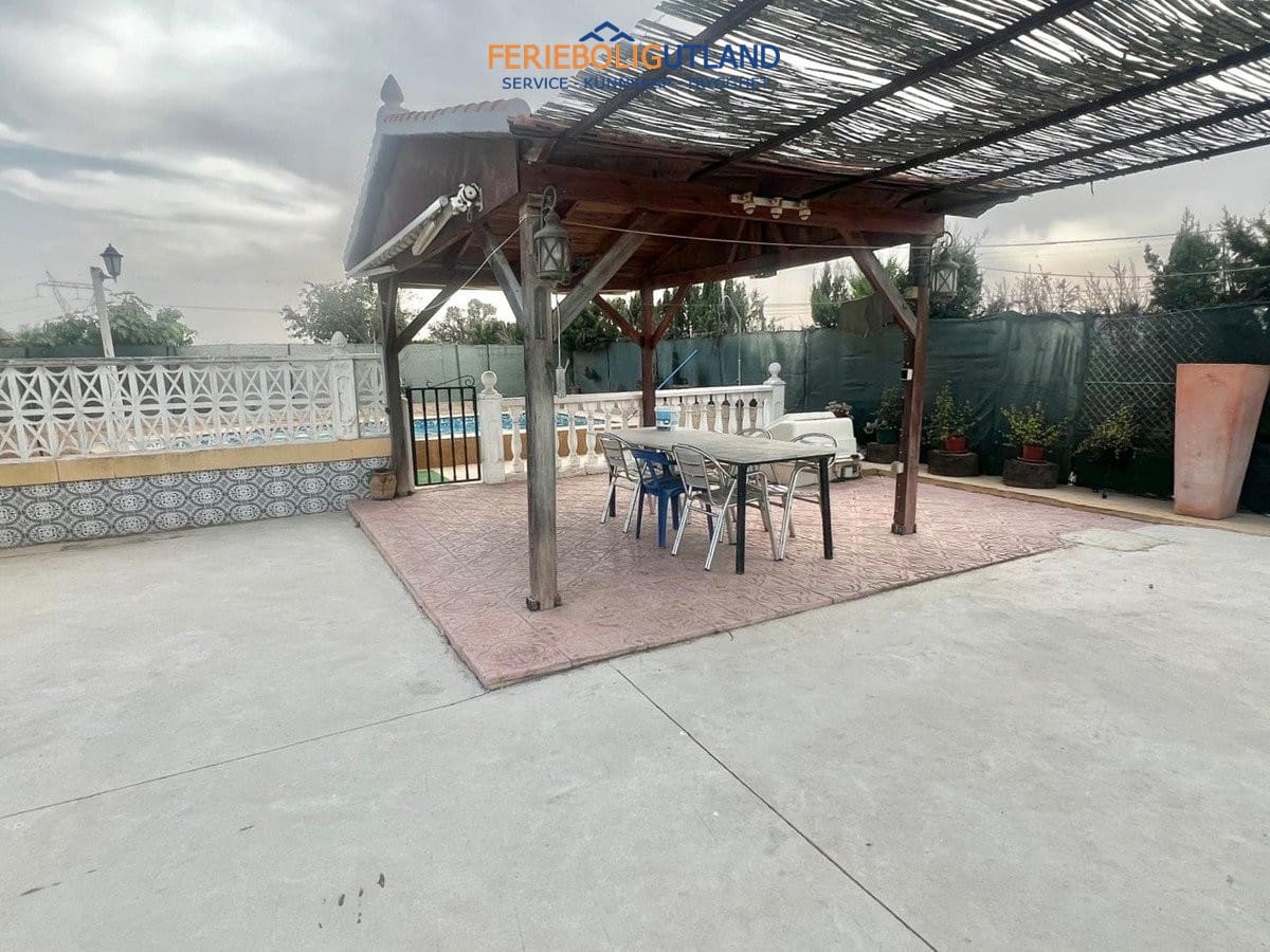 1 bedroom Villa for sale in Daya Vieja with pool garage - € 195,000 (Ref: 10045759)