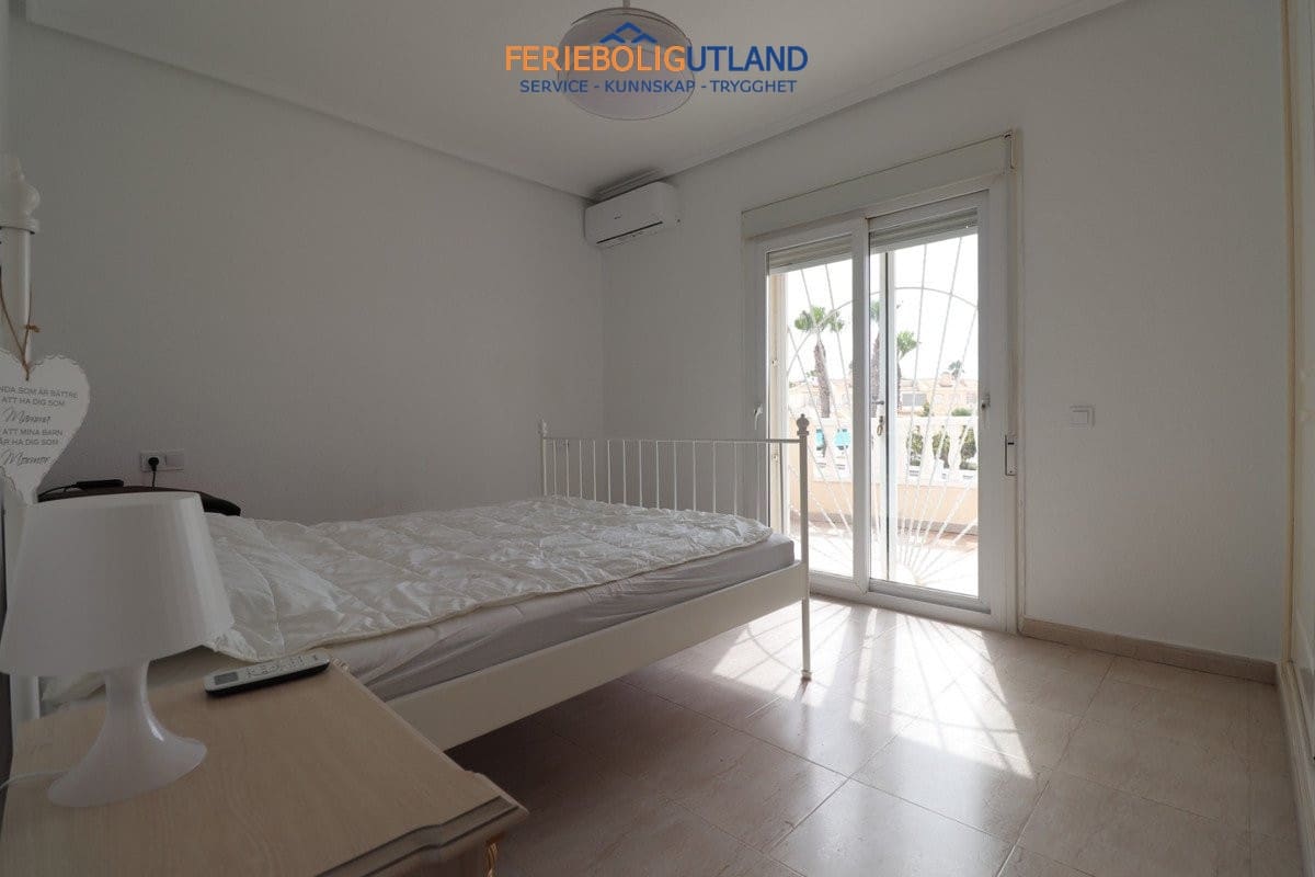 2 bedroom Townhouse for sale in Benijofar with pool - € 205,000 (Ref: 10045760)