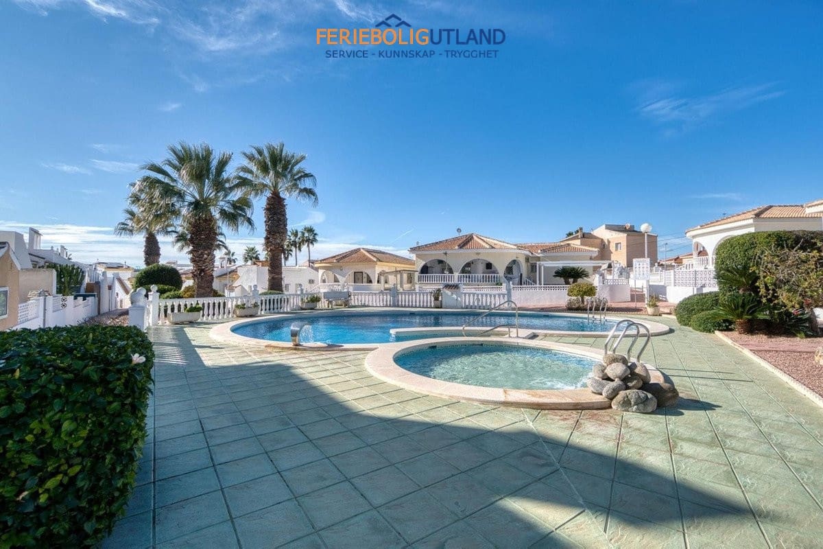 2 bedroom Townhouse for sale in Benijofar with pool - € 205,000 (Ref: 10045760)