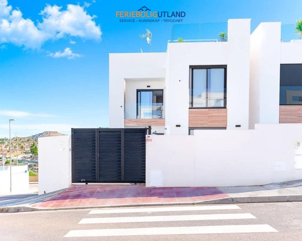 4 bedroom Villa for sale in Benijofar with pool garage - € 480,000 (Ref: 10045761)