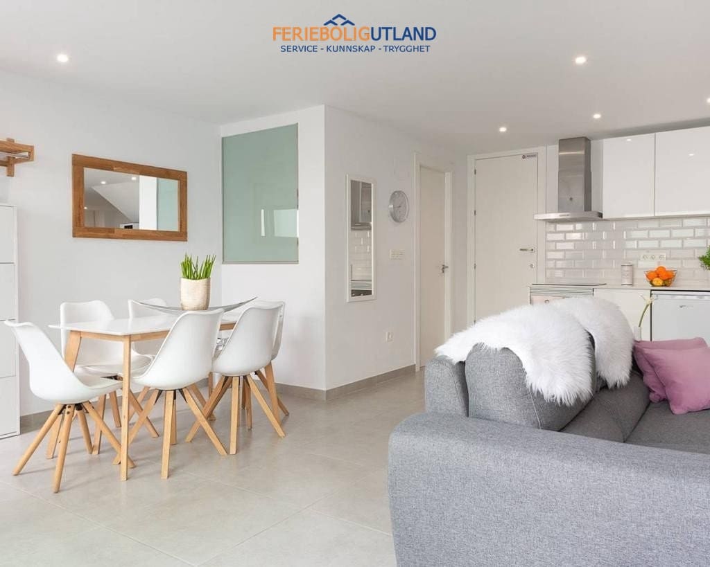 4 bedroom Villa for sale in Benijofar with pool garage - € 480,000 (Ref: 10045761)