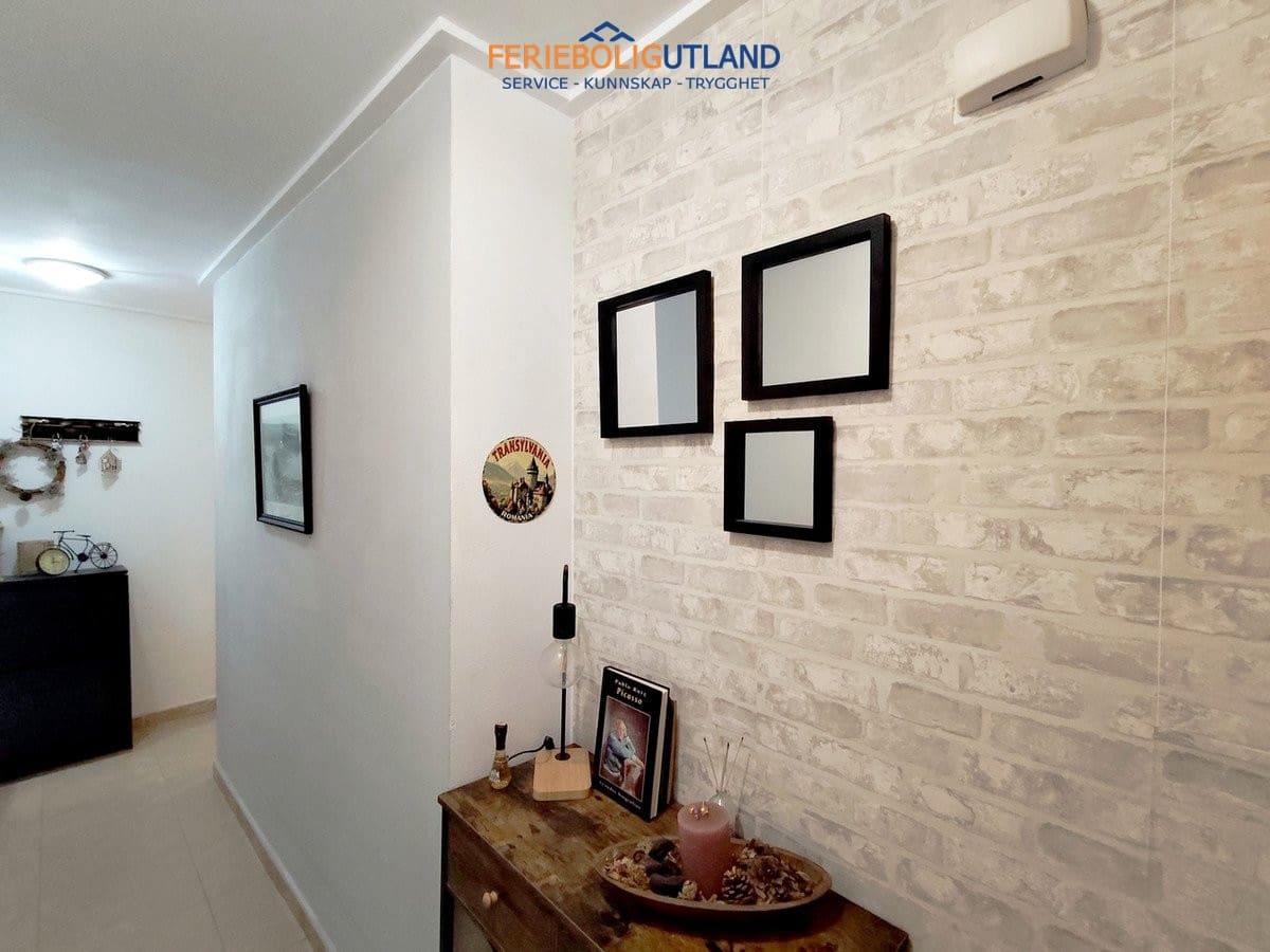 Apartamento de 3 habitaciones en Torrevieja en venta - 269.000 € (Ref: 10045864)
