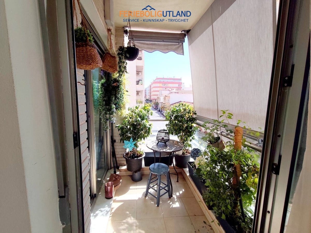 Apartamento de 3 habitaciones en Torrevieja en venta - 269.000 € (Ref: 10045864)
