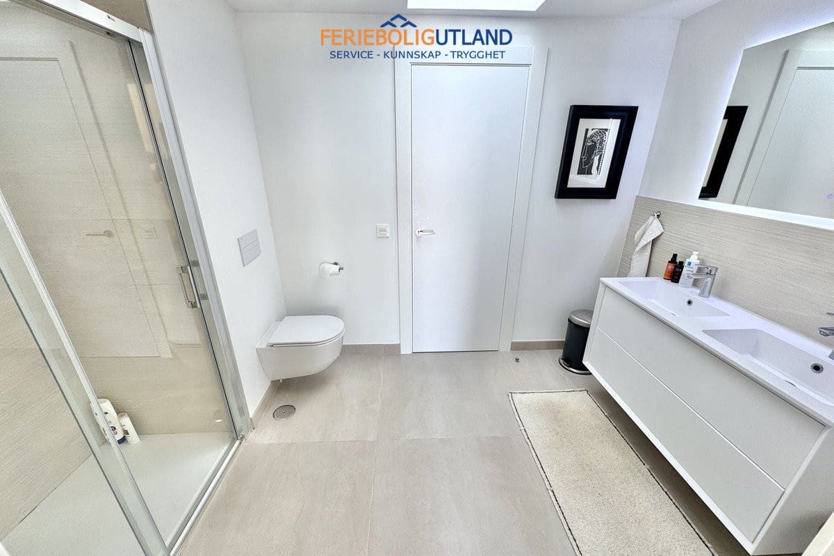 Ático de 3 habitaciones en Carvajal en venta con piscina garaje - 1.295.000 € (Ref: 10045866)