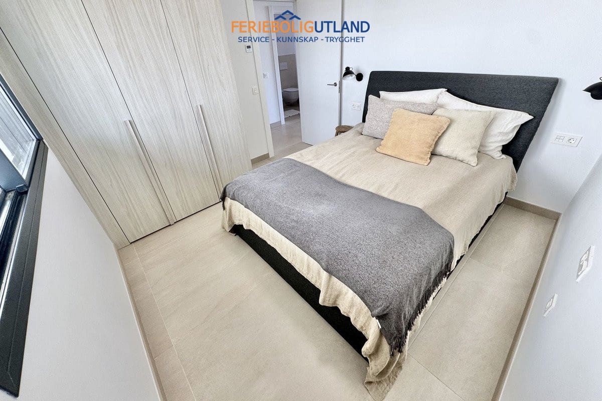 Ático de 3 habitaciones en Carvajal en venta con piscina garaje - 1.295.000 € (Ref: 10045866)