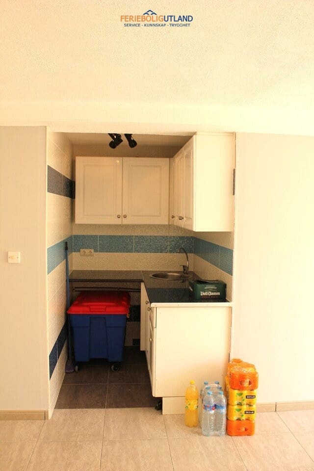 5 sypialnia Willa na sprzedaż w La Zenia z basenem garażem - 359 995 € (Ref: 10045867)