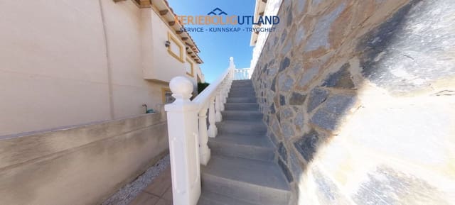 Chalet de 5 habitaciones en La Zenia, Orihuela en venta con piscina garaje - 359.995 € (Ref: 10045867)