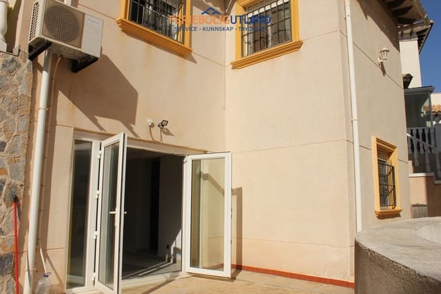 Chalet de 5 habitaciones en La Zenia, Orihuela en venta con piscina garaje - 359.995 € (Ref: 10045867)