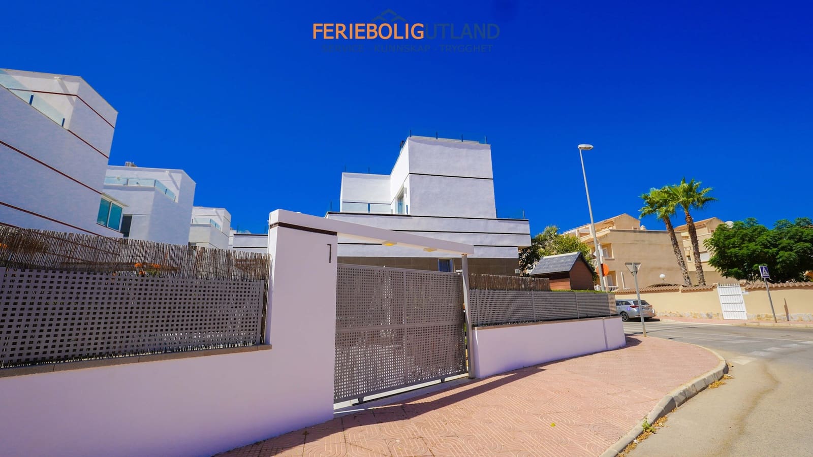 3 chambre Villa/Maison à vendre à Ciudad Quesada avec piscine garage - 439 000 € (Ref: 10052077)