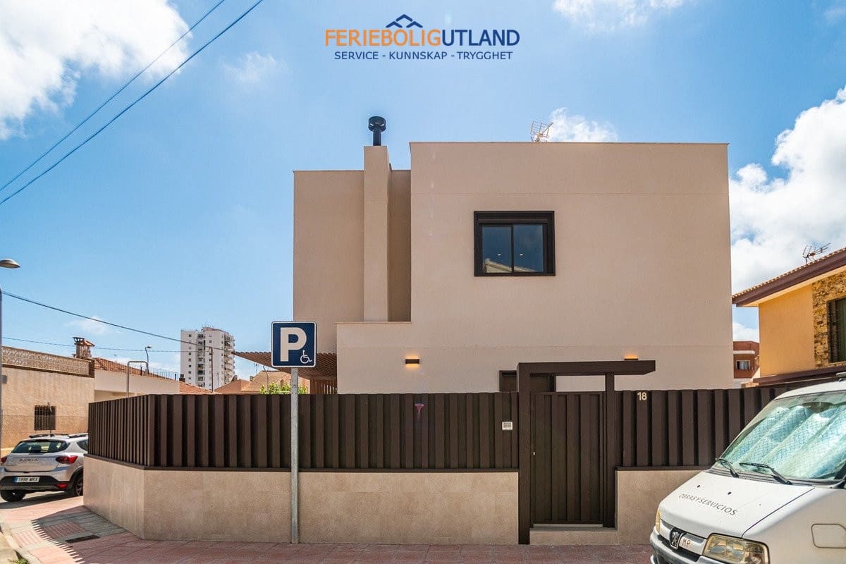 3 Zimmer Villa zu verkaufen in Santiago de la Ribera mit Pool Garage - 519.000 € (Ref: 10054309)