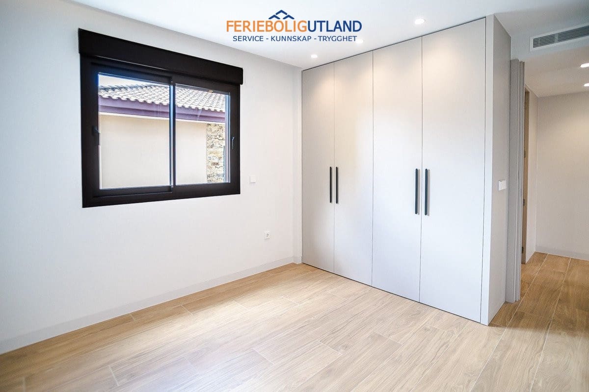 3 sypialnia Willa na sprzedaż w Santiago de la Ribera z basenem garażem - 529 000 € (Ref: 10054310)