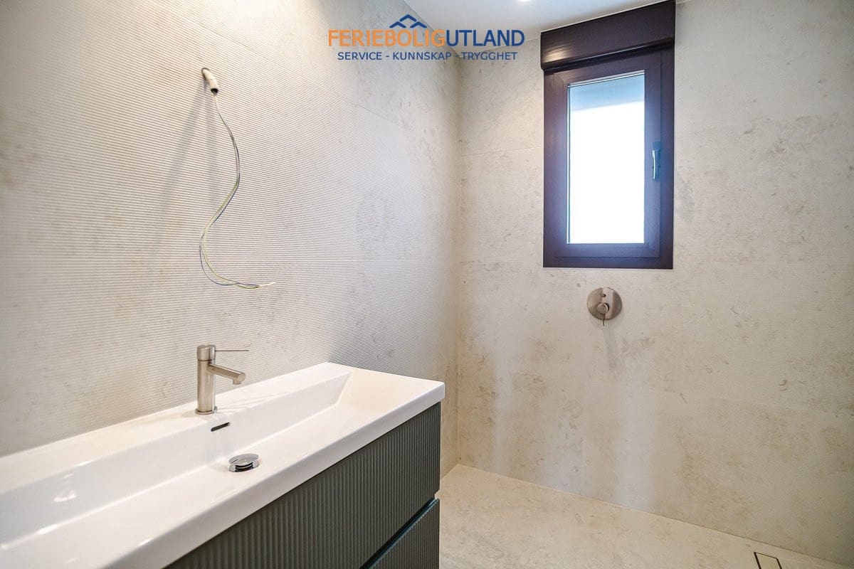 3 sypialnia Willa na sprzedaż w Santiago de la Ribera z basenem garażem - 529 000 € (Ref: 10054310)