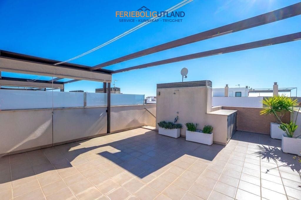 2 slaapkamer Penthouse te koop in Torre de la Horadada met zwembad garage - € 259.000 (Ref: 10054311)