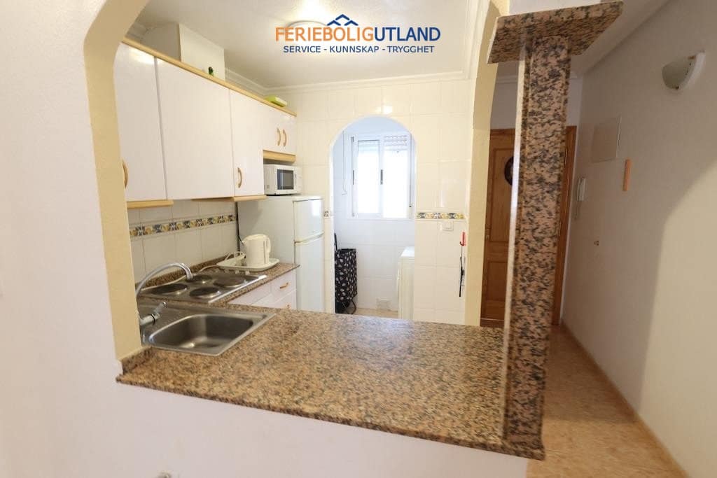 2 chambre Appartement à vendre à Torrevieja avec piscine - 142 000 € (Ref: 10054312)