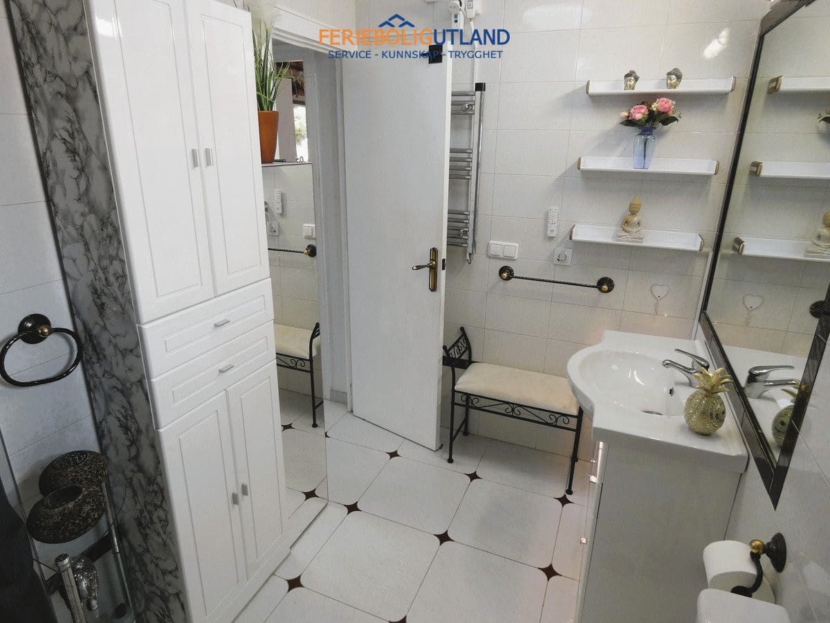 3 sypialnia Willa na sprzedaż w Cabo Roig z basenem garażem - 320 000 € (Ref: 10054314)