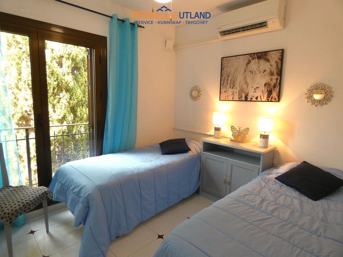 3 sypialnia Willa na sprzedaż w Cabo Roig z basenem garażem - 320 000 € (Ref: 10054314)