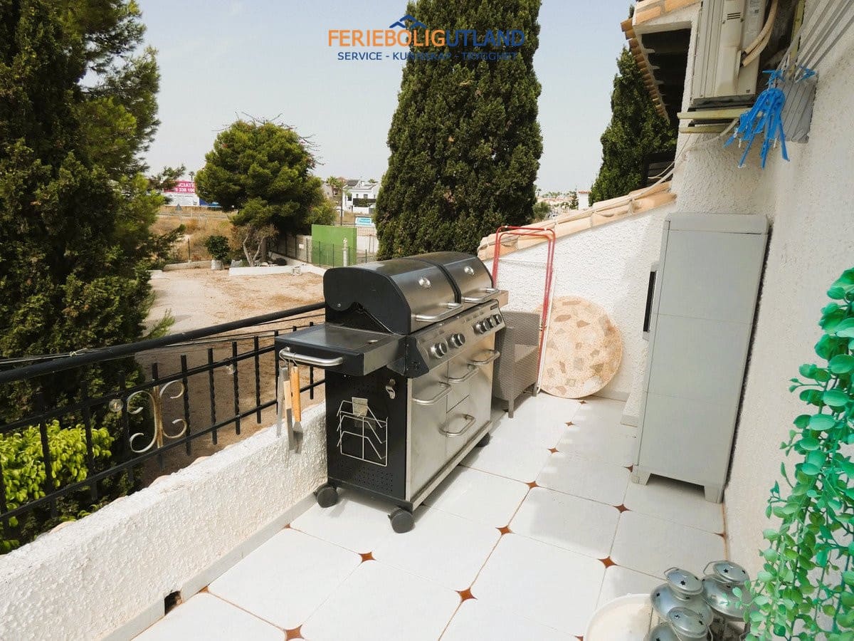 3 sypialnia Willa na sprzedaż w Cabo Roig z basenem garażem - 320 000 € (Ref: 10054314)